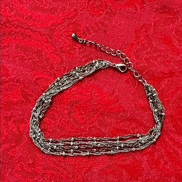 Elegant Chain Bracelet - Picture 5 of 5